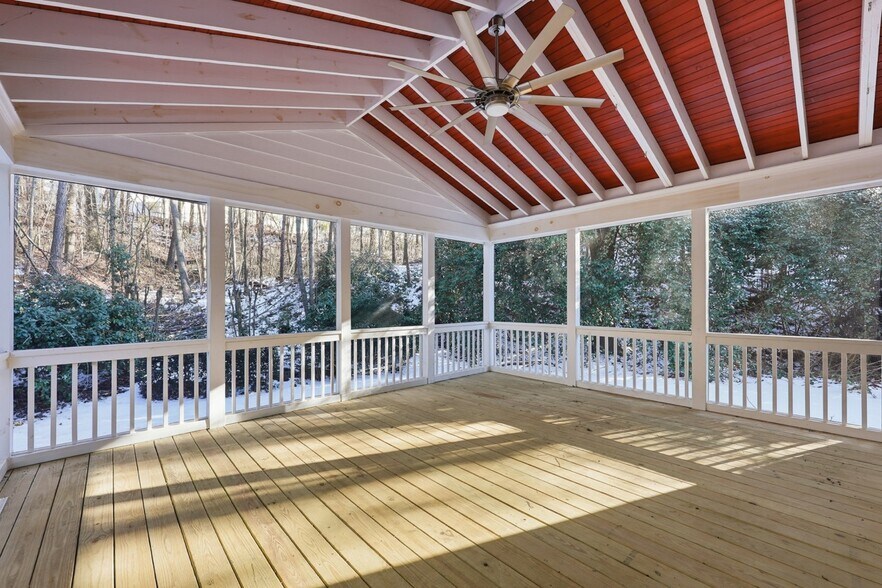 More Photos Of 6470 Georgia 400, Cumming Medical For Sale