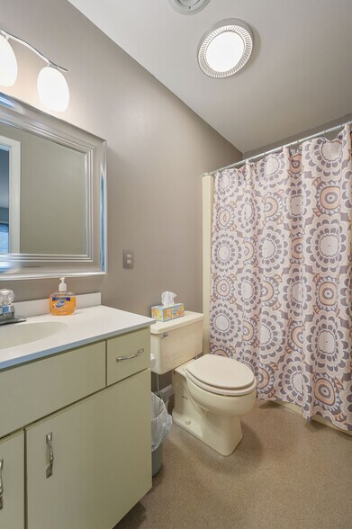More Photos Of 9155 Campbell Ln, Bridgeville Office For Sale