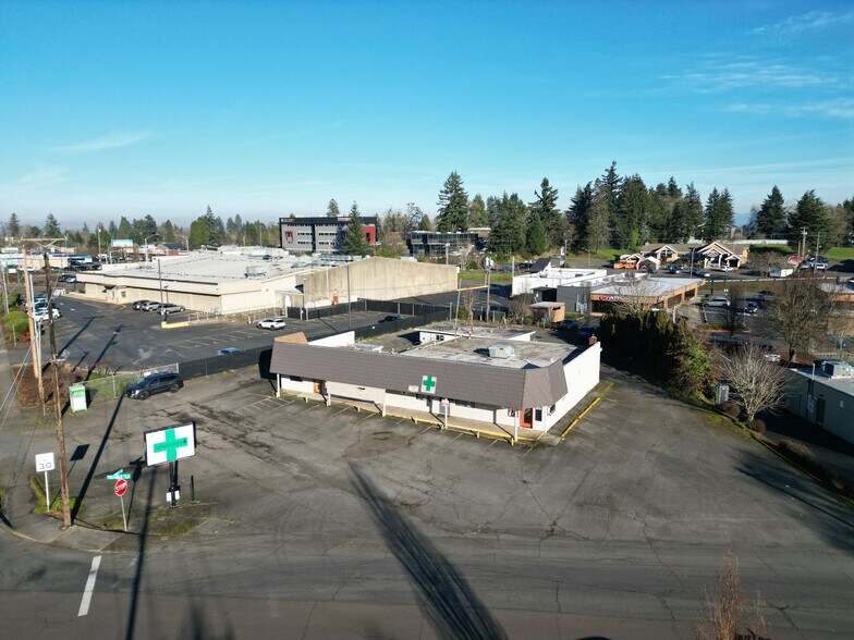 Primary Photo Of 3212 Triangle Dr SE, Salem Freestanding For Sale