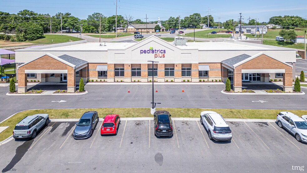 More Photos Of 2805 Alma Hwy, Van Buren Freestanding For Sale