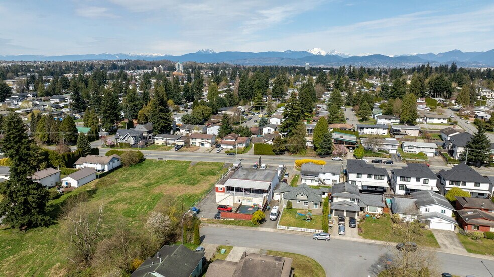 More Photos Of 32354 Marshall Rd, Abbotsford Freestanding For Sale