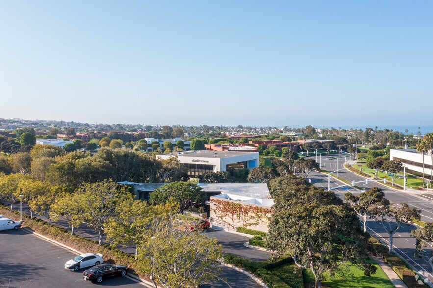 More Photos Of 190 Newport Center Dr, Newport Beach Office For Lease