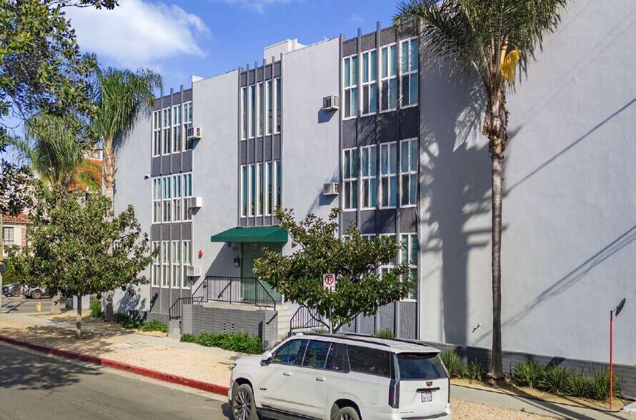 More Photos Of 1010 S Bedford St, Los Angeles Apartments For Sale
