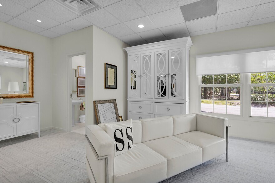 More Photos Of 2141 Rowland Ave, Savannah Office For Sale