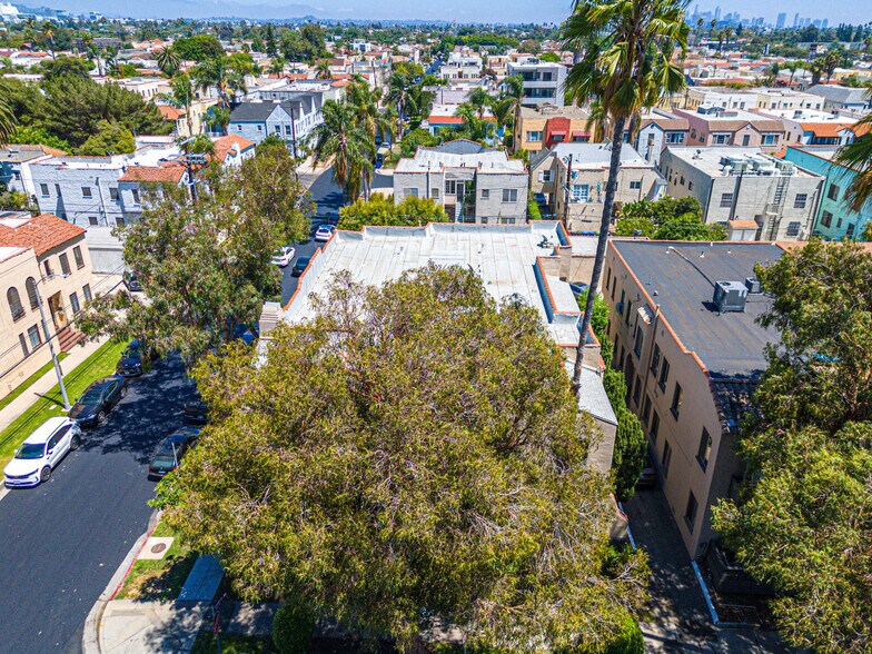 More Photos Of 356 N Orange Grove Ave, Los Angeles Apartments For Sale