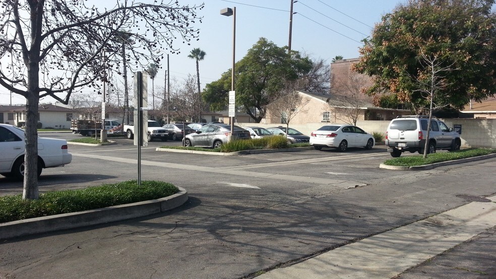 More Photos Of 6001 E Washington Blvd, Commerce Medical For Lease