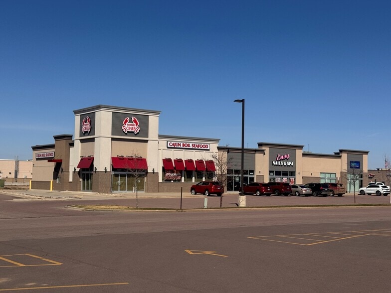 Primary Photo Of 4200-4300 W Empire Pl, Sioux Falls Storefront For Sale