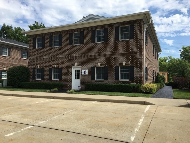 More Photos Of 4365 Harrison Ave, Cincinnati Office For Lease