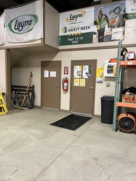 More Photos Of 4691 NE Ok-33 Hwy, Guthrie Warehouse For Lease
