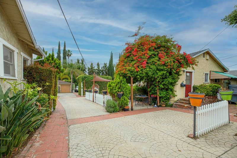 More Photos Of 2170-2178 E Villa St, Pasadena Storefront Retail Residential For Sale