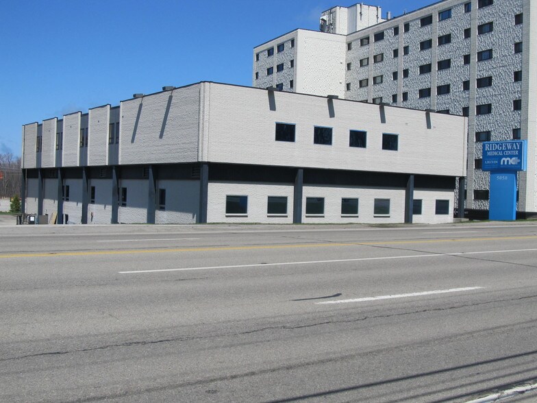 More Photos Of 5050 W Ridge Rd, Erie Medical For Lease