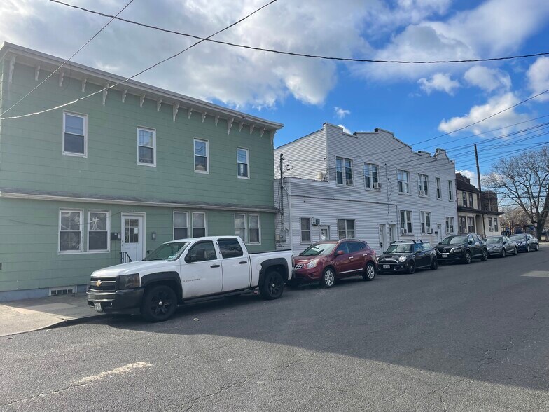 More Photos Of 57-69 Wanser Ave, Inwood Apartments For Sale