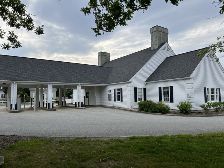 Primary Photo Of 291 Barnstable Rd, Hyannis General Retail For Sale