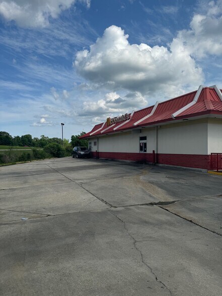 More Photos Of 13496 Highway 73, Geismar Fast Food For Sale