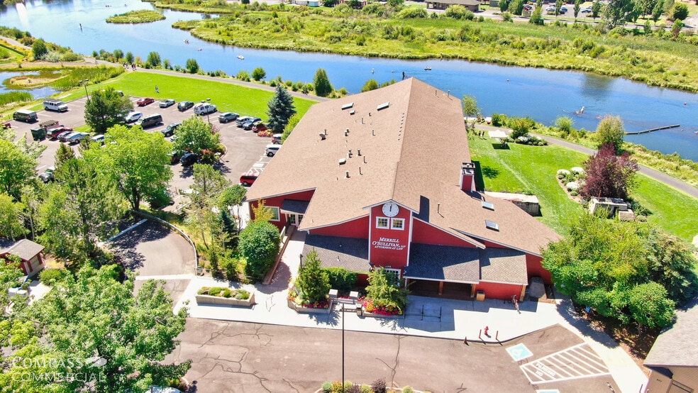 More Photos Of 805 SW Industrial Way, Bend Loft Creative Space For Lease
