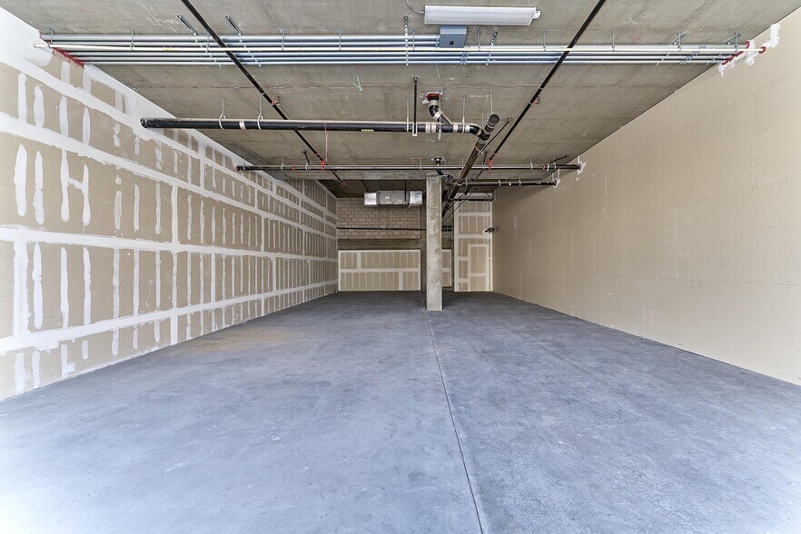 More Photos Of 3170 W Olympic Blvd, Los Angeles Apartments For Lease