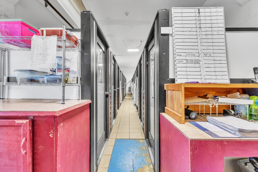 More Photos Of 203 Long Plain Rd, Whately Service For Sale