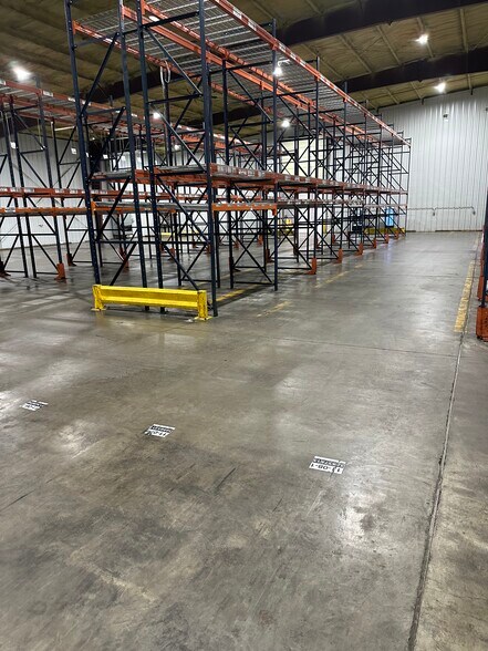 More Photos Of 8316 Lone Tree Rd, Victoria Industrial For Lease