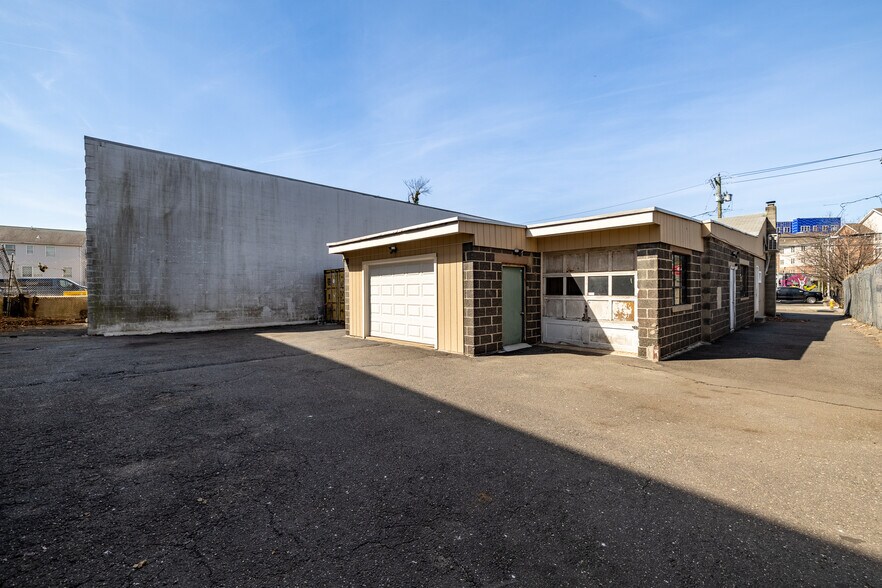 More Photos Of 22 Leonard St, Norwalk Storefront Retail Office For Sale