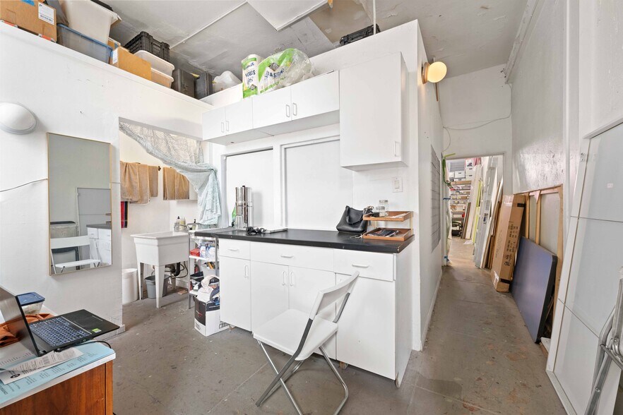 More Photos Of 3616 W Washington Blvd, Los Angeles Apartments For Sale