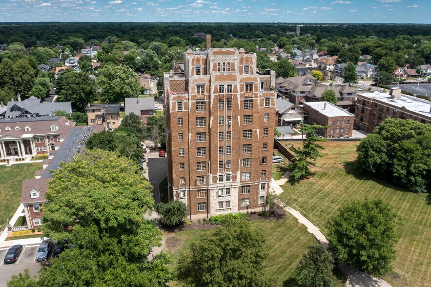 More Photos Of 3025 N Meridian St, Indianapolis Apartments For Sale