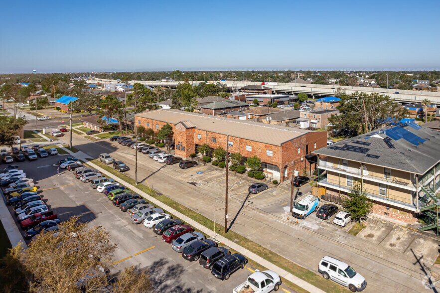 More Photos Of 4937 Hearst St, Metairie Medical For Lease