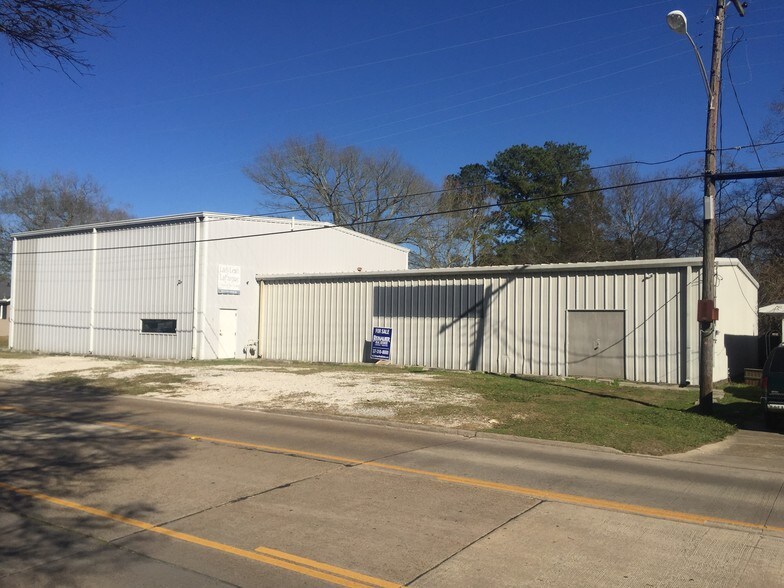 Primary Photo Of 3511 Kirkman St, Lake Charles Warehouse For Sale
