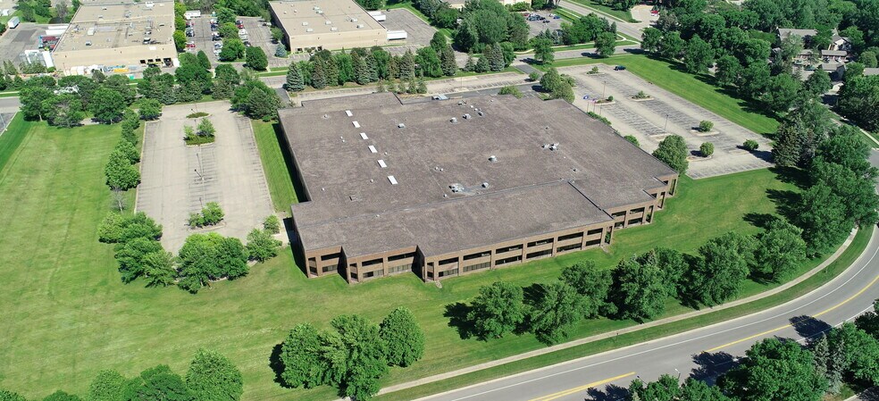 More Photos Of 10951 Bush Lake Rd, Bloomington Warehouse For Sale
