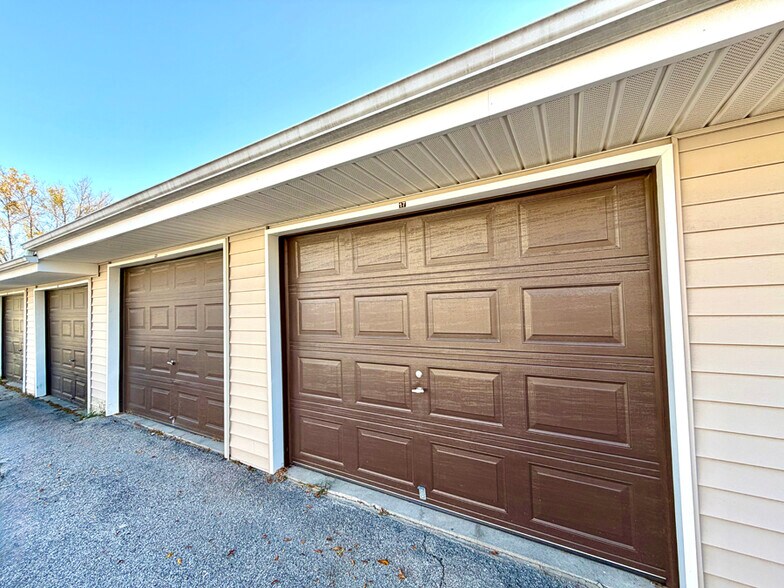 More Photos Of 904-908 Kasper St, Bellevue Multifamily For Sale