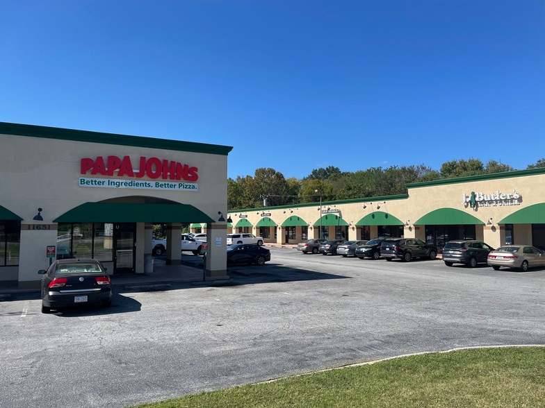 More Photos Of 11651-A-H N Main St, Archdale Unknown For Lease