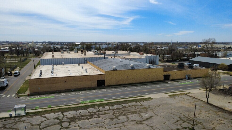 More Photos Of 1300 W Main St, Oklahoma City Warehouse For Sale