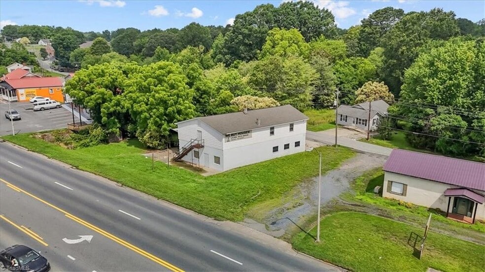 More Photos Of 557 E Dixie Dr, Asheboro Land For Sale