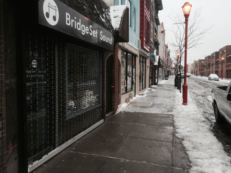 More Photos Of 710 South St, Philadelphia Storefront Retail Residential For Lease