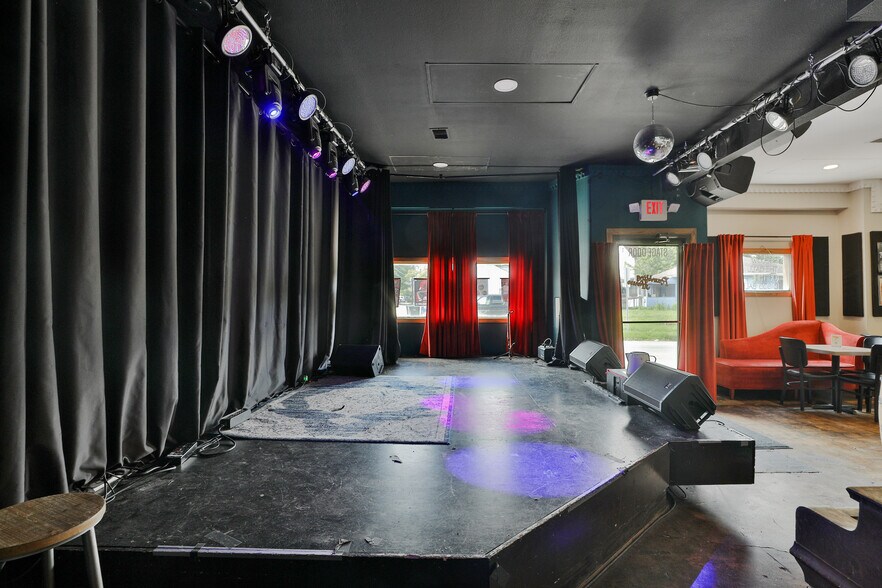 More Photos Of 310-312 E Hudson St, Columbus Freestanding For Sale