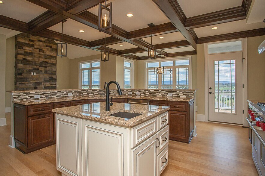 More Photos Of 243 Barrenridge rd, Staunton Specialty For Sale