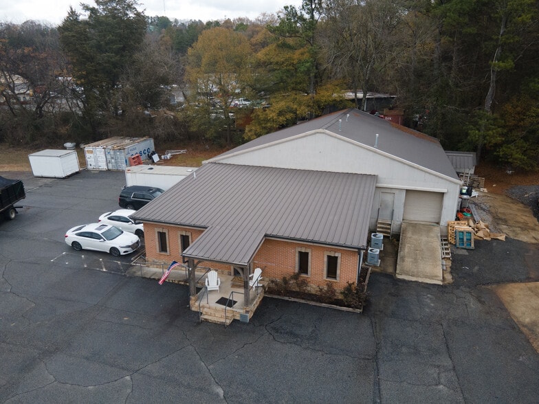 More Photos Of 606 S Tennessee St, Cartersville Flex For Lease
