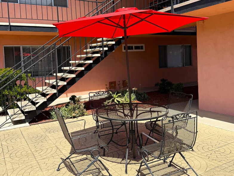 More Photos Of 733 N C St, Lompoc Apartments For Sale