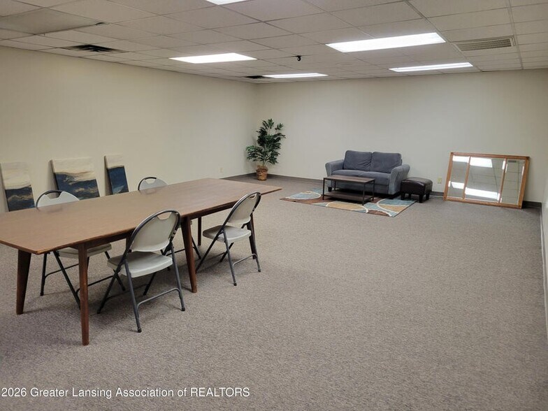 More Photos Of 108 W Higham St, Saint Johns Medical For Sale