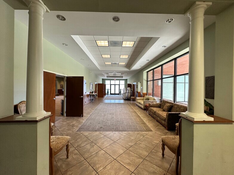 More Photos Of 508 Cook St, Kannapolis Funeral Home For Sale