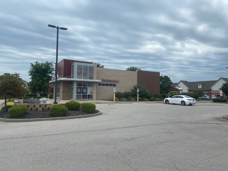 More Photos Of 3784 Elm St, Saint Charles Fast Food For Sale