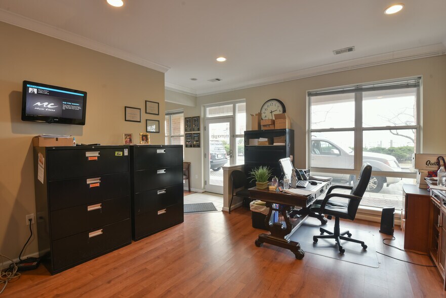 More Photos Of 23 Pierside Dr, Baltimore Apartments For Lease