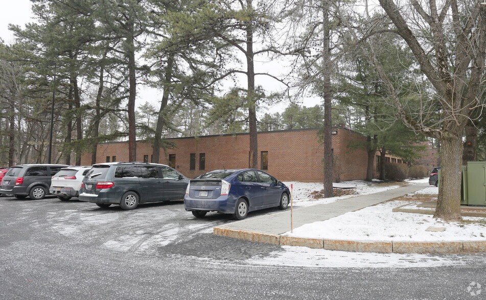 More Photos Of 28 Madison Ave Ext, Albany Office For Lease