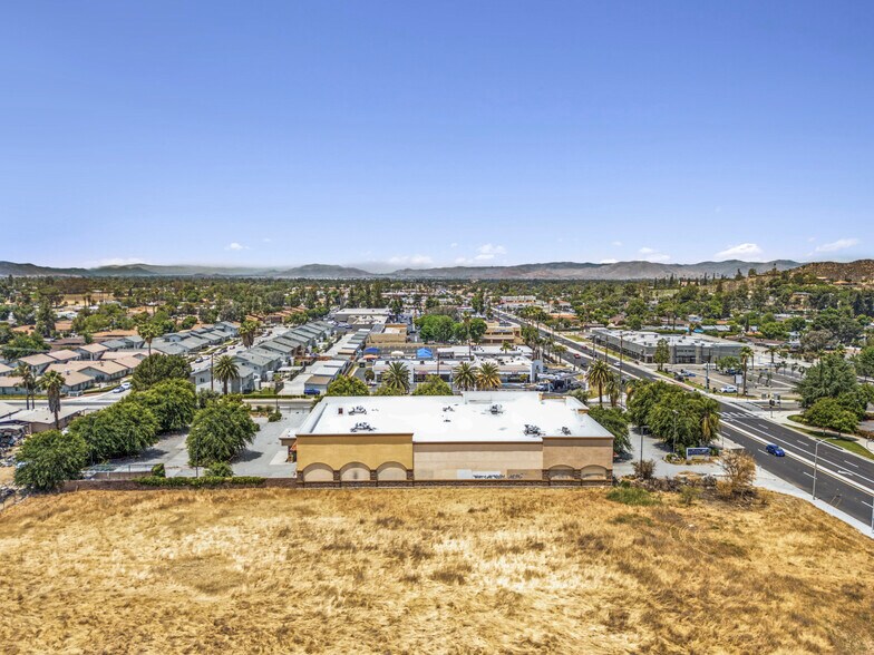 More Photos Of 42021 E Florida St, Hemet Drugstore For Sale