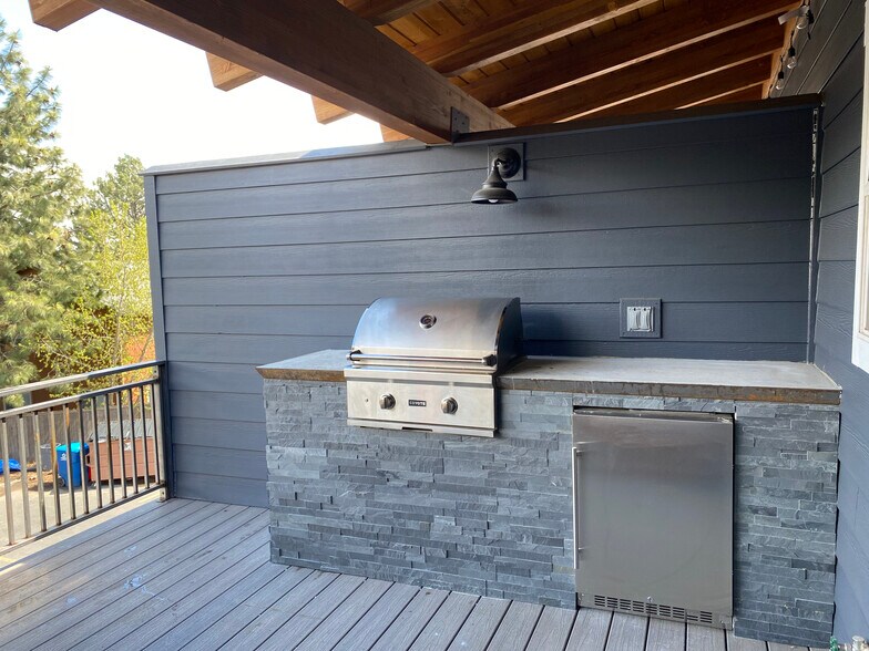 More Photos Of 1205-1215 NW Portland Ave, Bend Apartments For Sale
