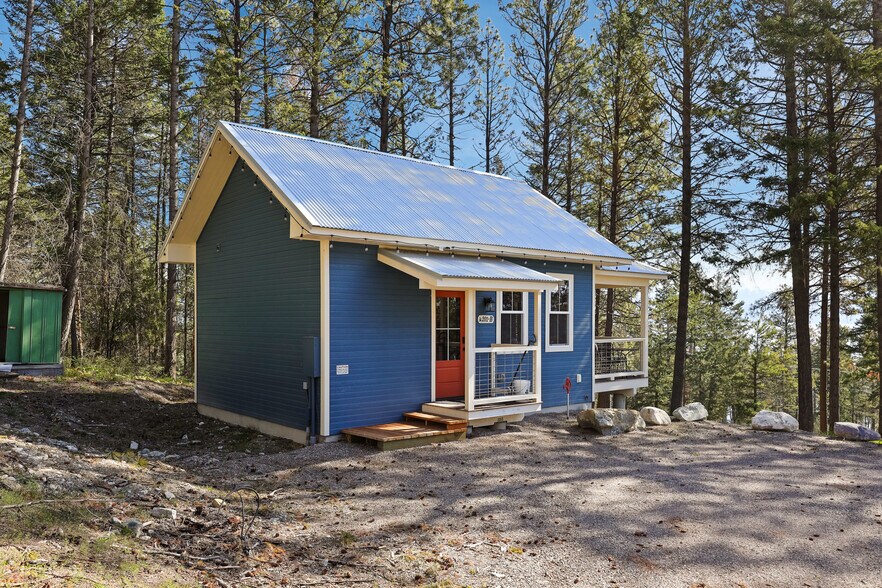 More Photos Of 100 Elk Ridge Trl, Lakeside Specialty For Sale