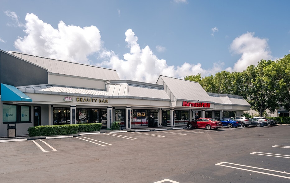 More Photos Of 8821-8833 S Dixie Hwy, Miami Unknown For Lease