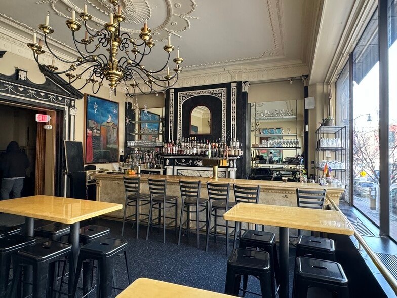 More Photos Of 1106 N Charles St, Baltimore Office For Sale