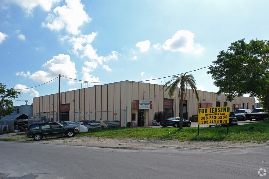 More Photos Of 7781-7791 NW 52nd St, Doral Warehouse For Lease