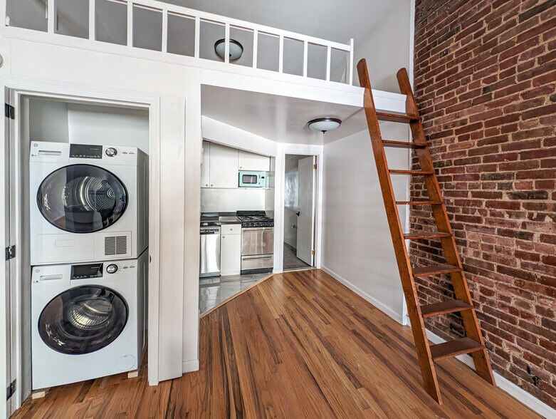 More Photos Of 54 W 71st St, New York Apartments For Sale