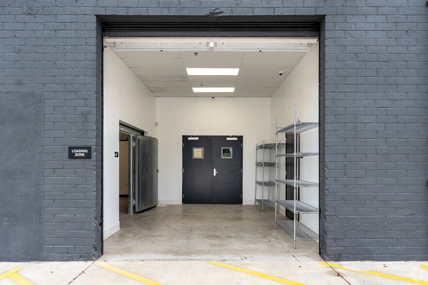 More Photos Of 6222 San Fernando Rd, Glendale Restaurant For Lease